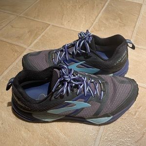 Brooks cascadia trail runners
